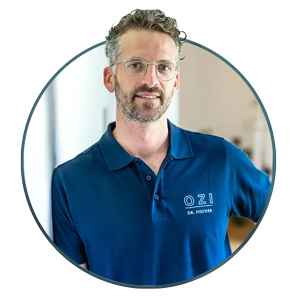 Dr. med. Julian Fischer Dr. med. Julian Fischer